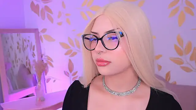 Misselektra   online show from 25, 11, 2025