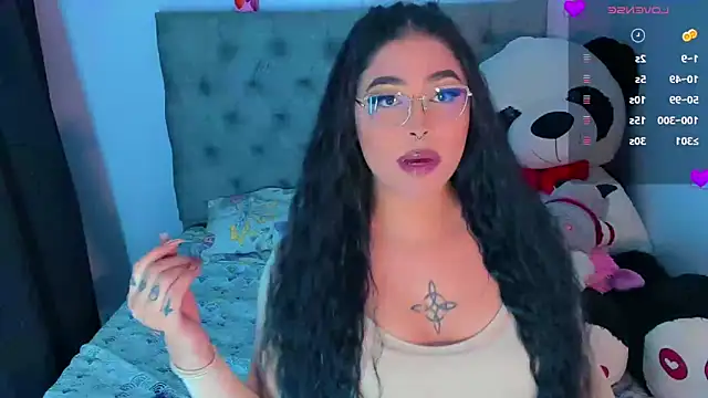 Snapshot of mabellfox chatting on 9, 10, 2025 mabellfox online show from 9, 10, 2025