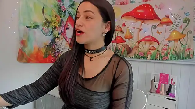 Snapshot of LovelyAzucena chatting on 27, 10, 2025 LovelyAzucena online show from 27, 10, 2025