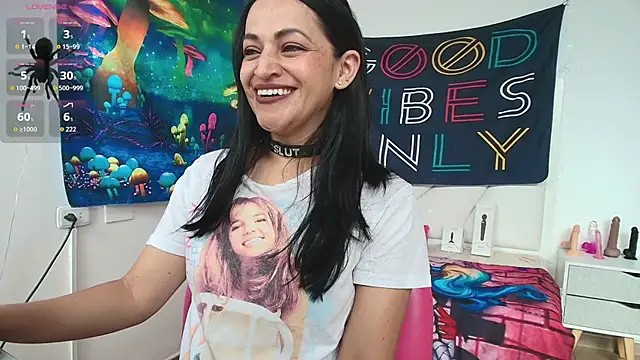 LovelyAzucena online show from 6, 3, 2026