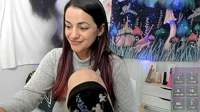 LovelyAzucena online show from 18, 2, 2025