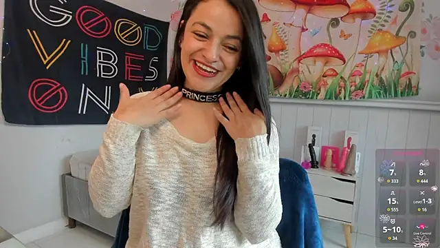 Snapshot of LovelyAzucena chatting on 18, 11, 2025 LovelyAzucena online show from 18, 11, 2025