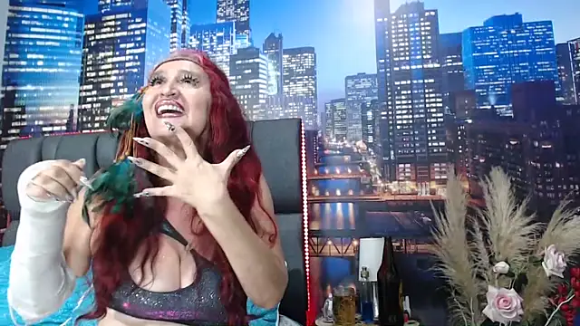 Lucy mature8 online show from 22, 4, 2026