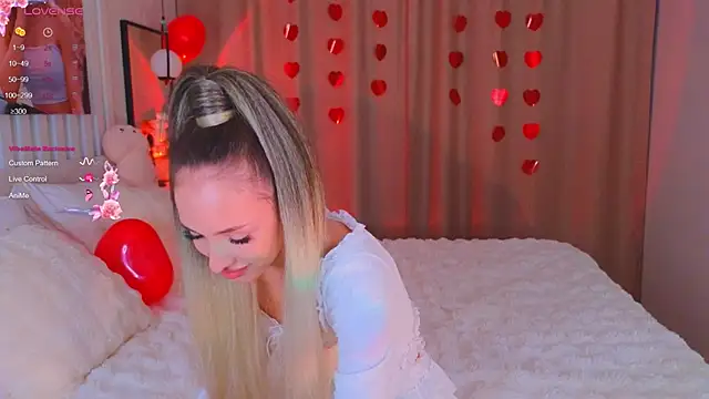 Lana me online show from 5, 2, 2025