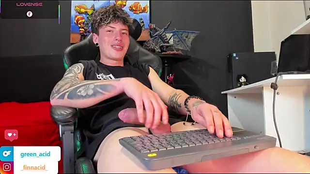 Snapshot of Green_acid01 chatting on 16, 9, 2025 Green acid01 online show from 16, 9, 2025