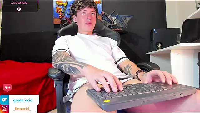 Snapshot of Green_acid01 chatting on 18, 9, 2025 Green acid01 online show from 18, 9, 2025