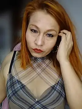 Snapshot of Victoria_Caruso chatting on 3, 8, 2026 Victoria Caruso online show from 3, 8, 2026