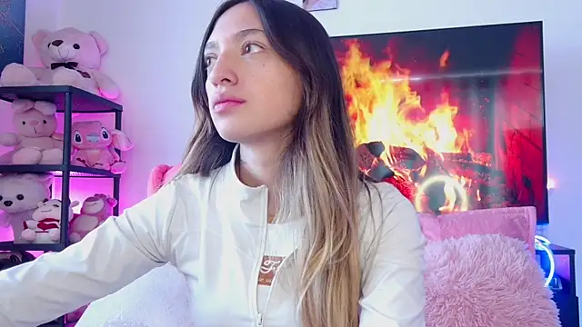 TiffanyBela online show from 25, 2, 2026