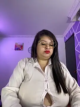 MiiaaJoness online show from 17, 12, 2025