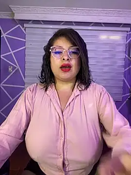 Snapshot of MiiaaJoness chatting on 16, 6, 2026 MiiaaJoness online show from 16, 6, 2026
