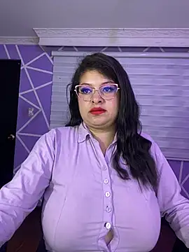 Snapshot of MiiaaJoness chatting on 15, 5, 2026 MiiaaJoness online show from 15, 5, 2026