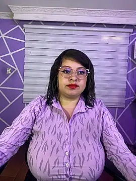 MiiaaJoness online show from 28, 7, 2026