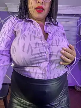 MiiaaJoness online show from 28, 7, 2026