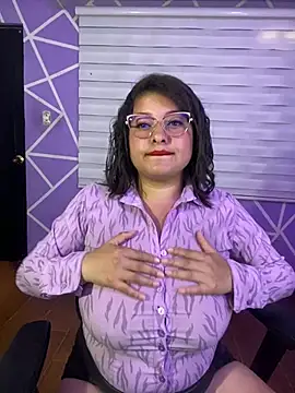 MiiaaJoness online show from 28, 7, 2026