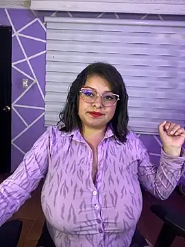 MiiaaJoness online show from 28, 7, 2026
