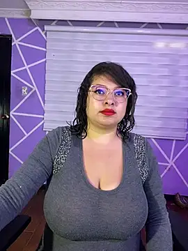 MiiaaJoness online show from 15, 7, 2026