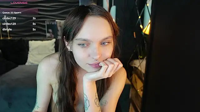 Snapshot of ChloeSunny chatting on 17, 5, 2026 ChloeSunny online show from 17, 5, 2026