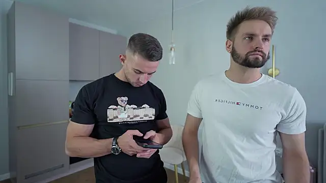 Snapshot of enjoy_me chatting on 2, 4, 2026 enjoy me online show from 2, 4, 2026