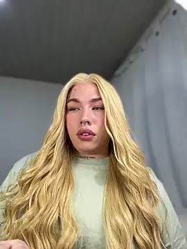 IsabellaFigueredo   online show from 11, 11, 2025