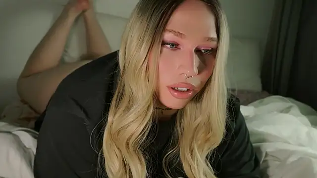 Snapshot of IsabellaFigueredo__ chatting on 21, 5, 2026 IsabellaFigueredo online show from 21, 5, 2026