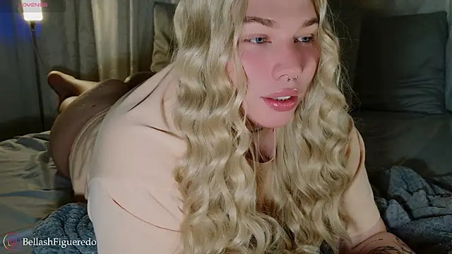 IsabellaFigueredo   online show from 6, 11, 2025