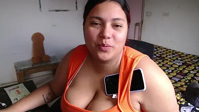 Snapshot of girl_milk2 chatting on 1, 5, 2026 girl milk2 online show from 1, 5, 2026