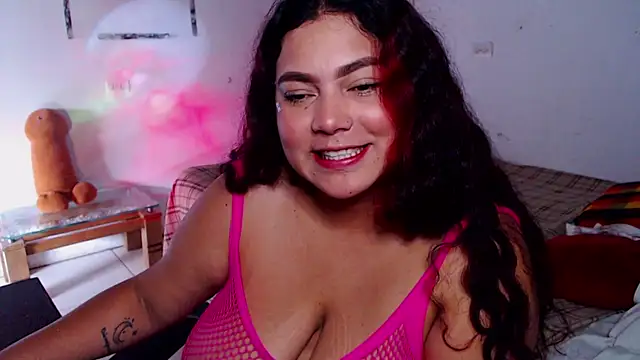 Snapshot of girl_milk2 chatting on 11, 5, 2026 girl milk2 online show from 11, 5, 2026