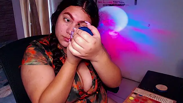 girl milk2 online show from 26, 2, 2026