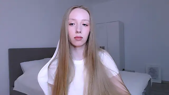 Luna insniity online show from 27, 2, 2026