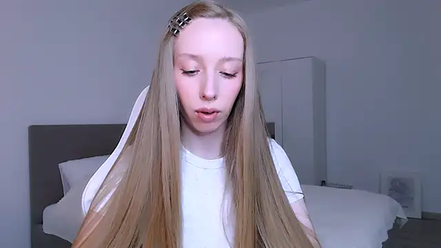 Luna insniity online show from 25, 2, 2026