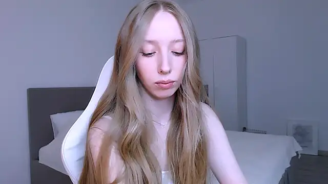 Luna insniity online show from 23, 2, 2026