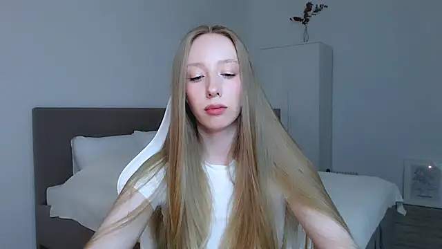 Luna insniity online show from 2, 10, 2025