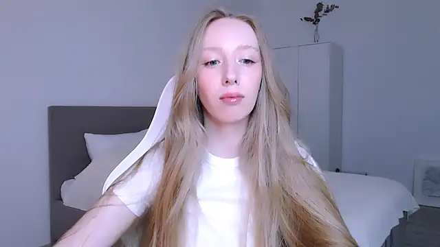 Luna insniity online show from 8, 11, 2025