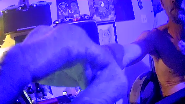 Snapshot of druetrue chatting on 12, 11, 2025 druetrue online show from 12, 11, 2025