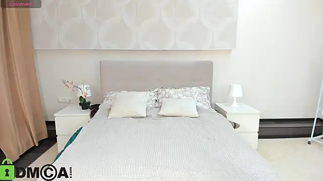 Donna Evans online show from 14, 11, 2025