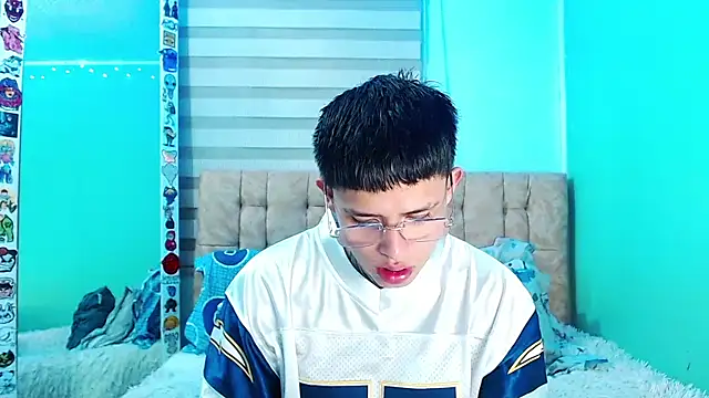  justinmoon2 online show from 8, 2, 2026