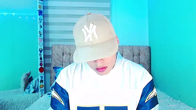  justinmoon2 online show from 21, 12, 2025