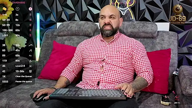 Snapshot of JD-69 chatting on 10, 10, 2025 JD-69 online show from 10, 10, 2025