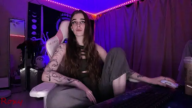 Snapshot of wet_dream_ chatting on 18, 11, 2025 wet dream online show from 18, 11, 2025