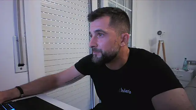 alex877x online show from 22, 7, 2026