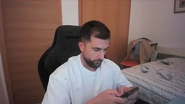 Snapshot of alex877x chatting on 18, 10, 2025 alex877x online show from 18, 10, 2025