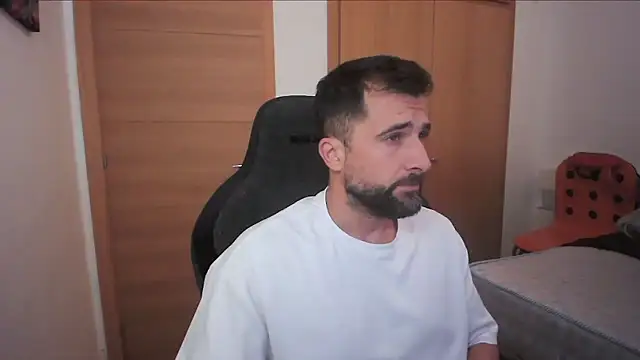 Snapshot of alex877x chatting on 8, 10, 2025 alex877x online show from 8, 10, 2025