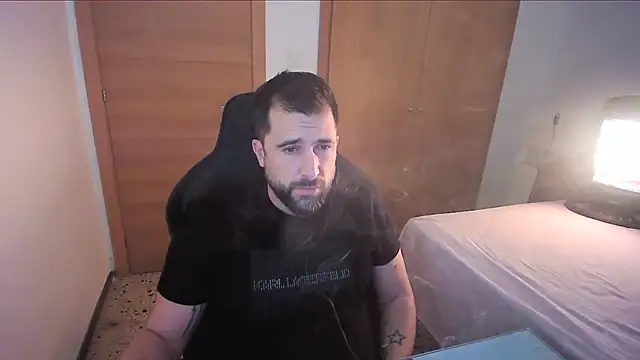 Snapshot of alex877x chatting on 1, 12, 2025 alex877x online show from 1, 12, 2025