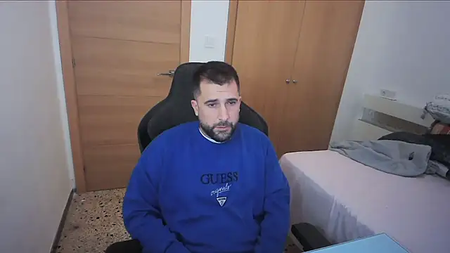 Snapshot of alex877x chatting on 18, 11, 2025 alex877x online show from 18, 11, 2025