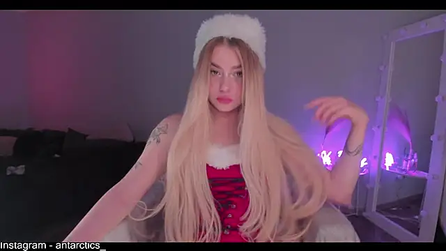 lil barbie girl online show from 25, 12, 2024