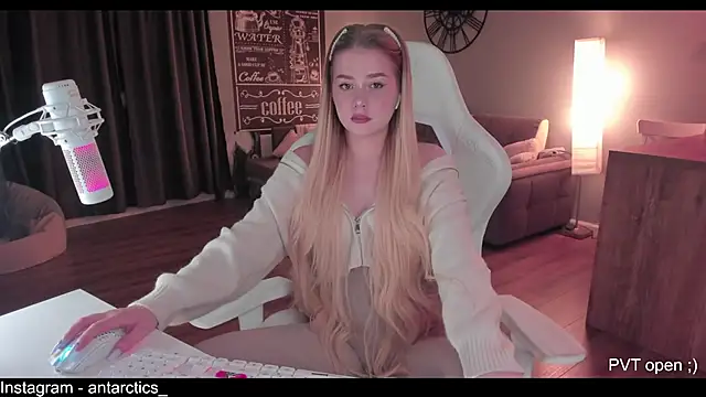 lil barbie girl online show from 11, 1, 2025