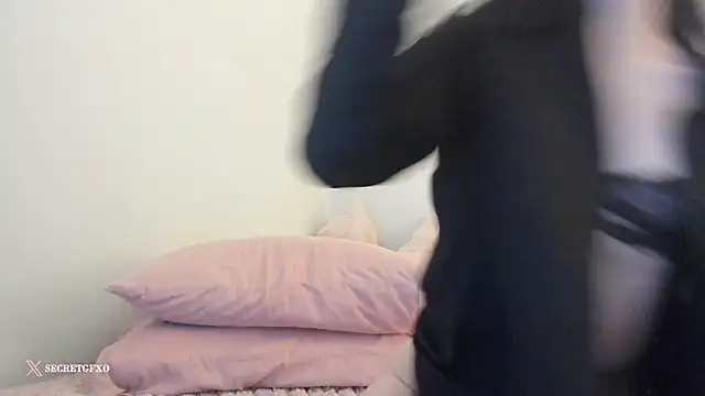 Snapshot of secretgirlfriendxo chatting on 22, 2, 2025 secretgirlfriendxo online show from 22, 2, 2025