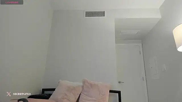 Snapshot of secretgirlfriendxo chatting on 18, 12, 2024 secretgirlfriendxo online show from 18, 12, 2024