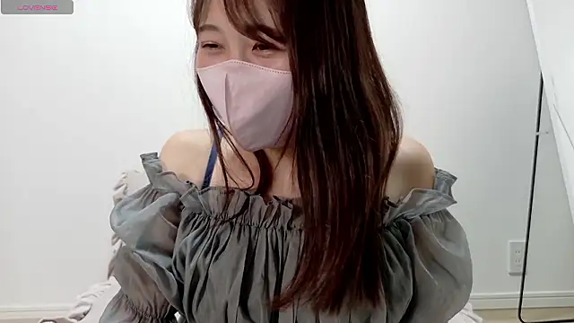 Snapshot of SUZU_ chatting on 22, 7, 2026 SUZU online show from 22, 7, 2026