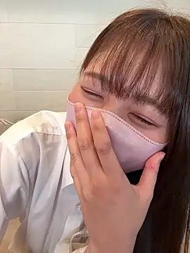 Snapshot of SUZU_ chatting on 3, 6, 2026 SUZU online show from 3, 6, 2026